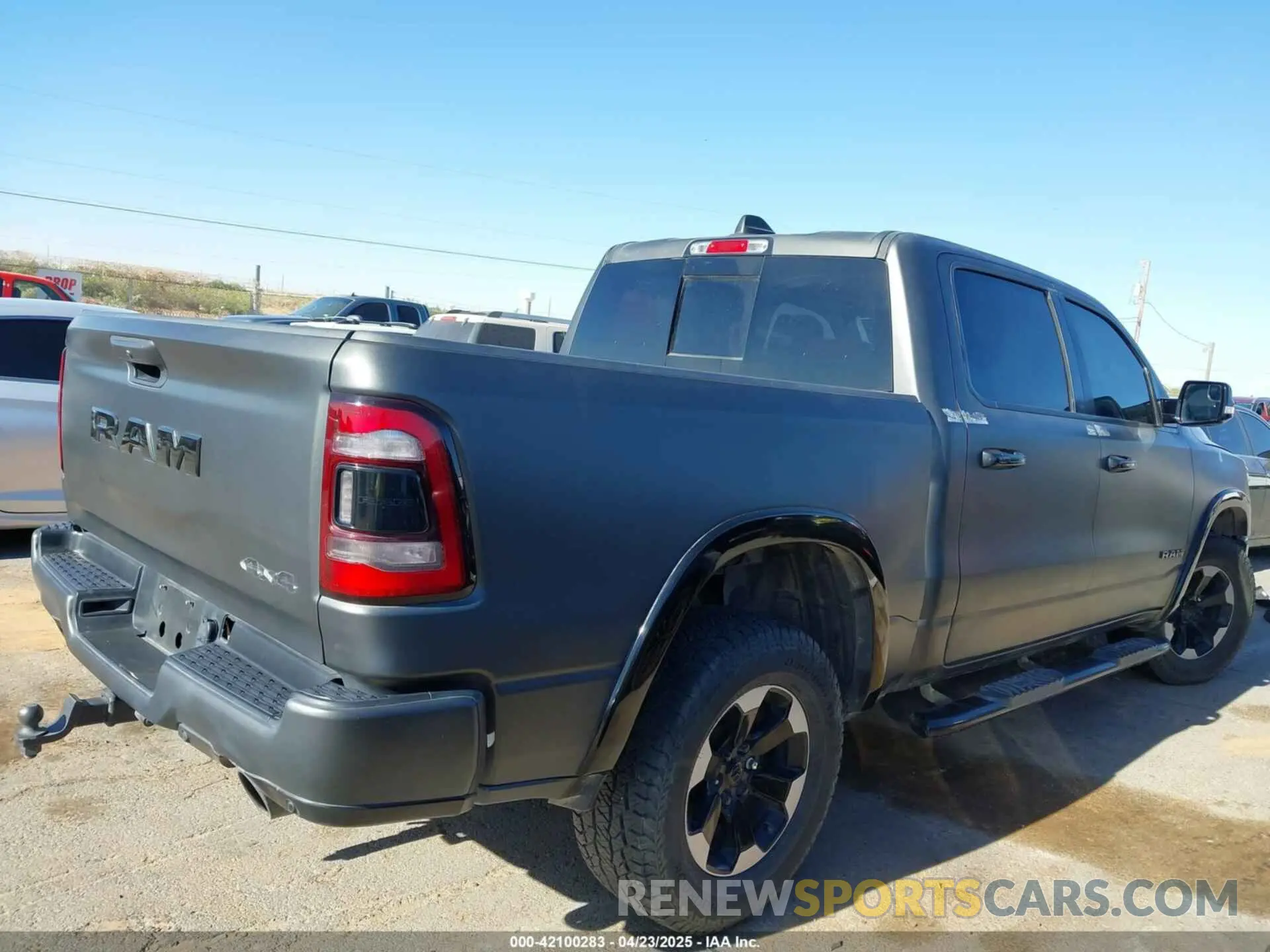12 fotografías del automóvil dañado 1C6SRFLT7KN569786 RAM 1500 2019