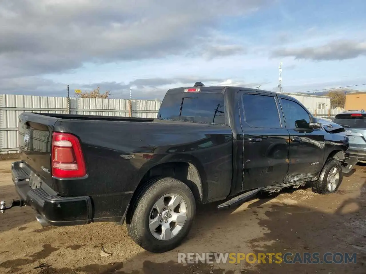 3 fotografías del automóvil dañado 1C6SRFMT1KN527368 RAM 1500 2019