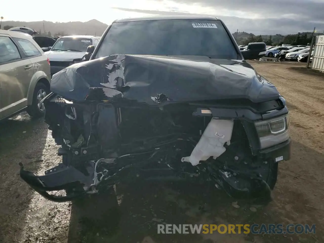 5 fotografías del automóvil dañado 1C6SRFMT1KN527368 RAM 1500 2019