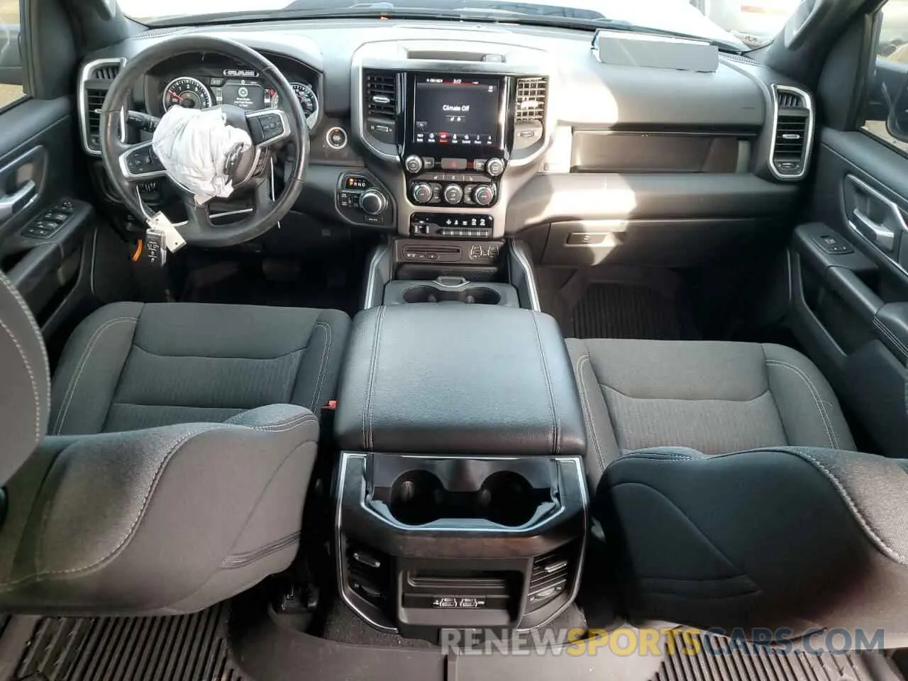 8 fotografías del automóvil dañado 1C6SRFMT1KN527368 RAM 1500 2019
