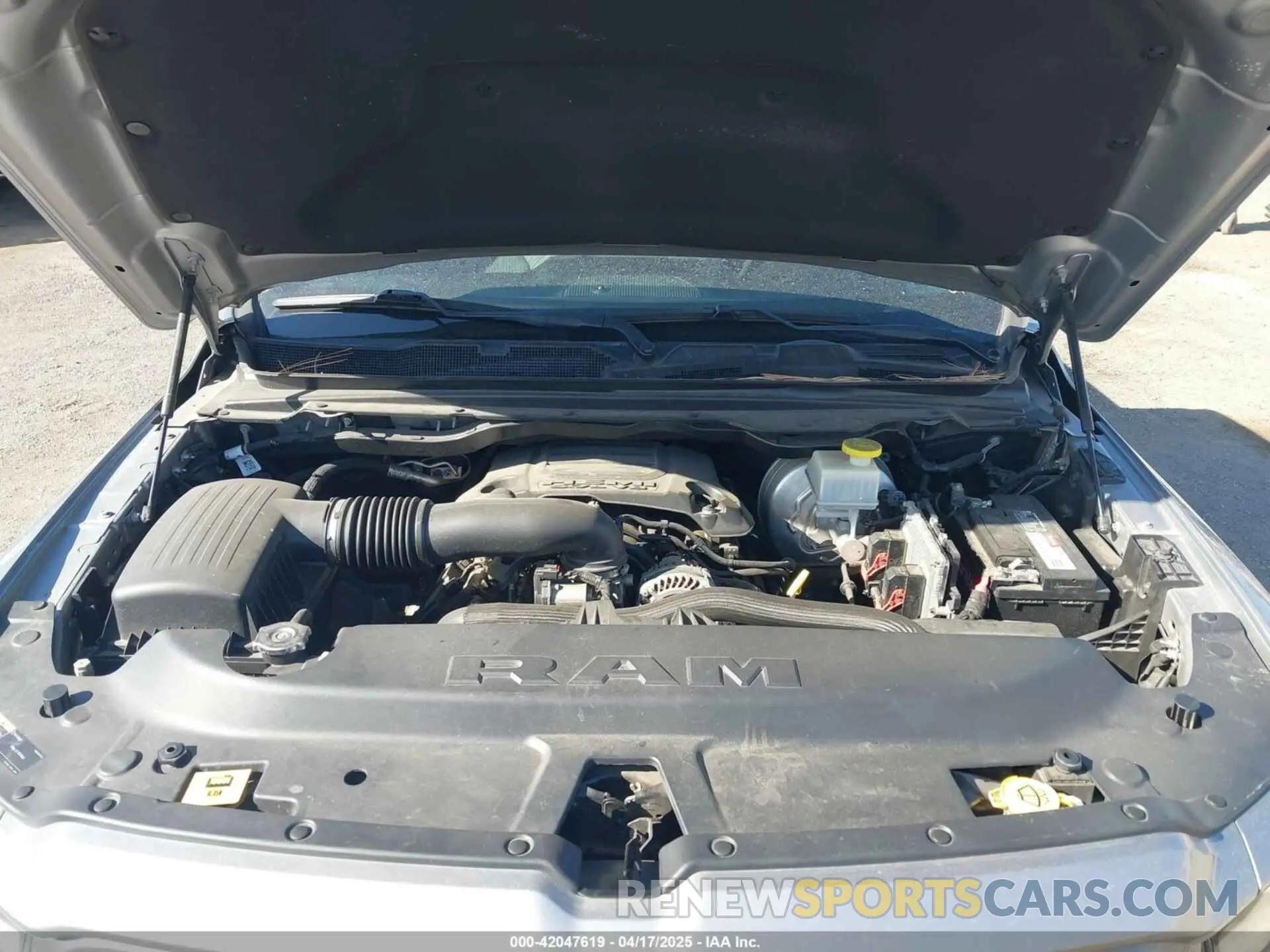 10 fotografías del automóvil dañado 1C6SRFMT2KN521613 RAM 1500 2019