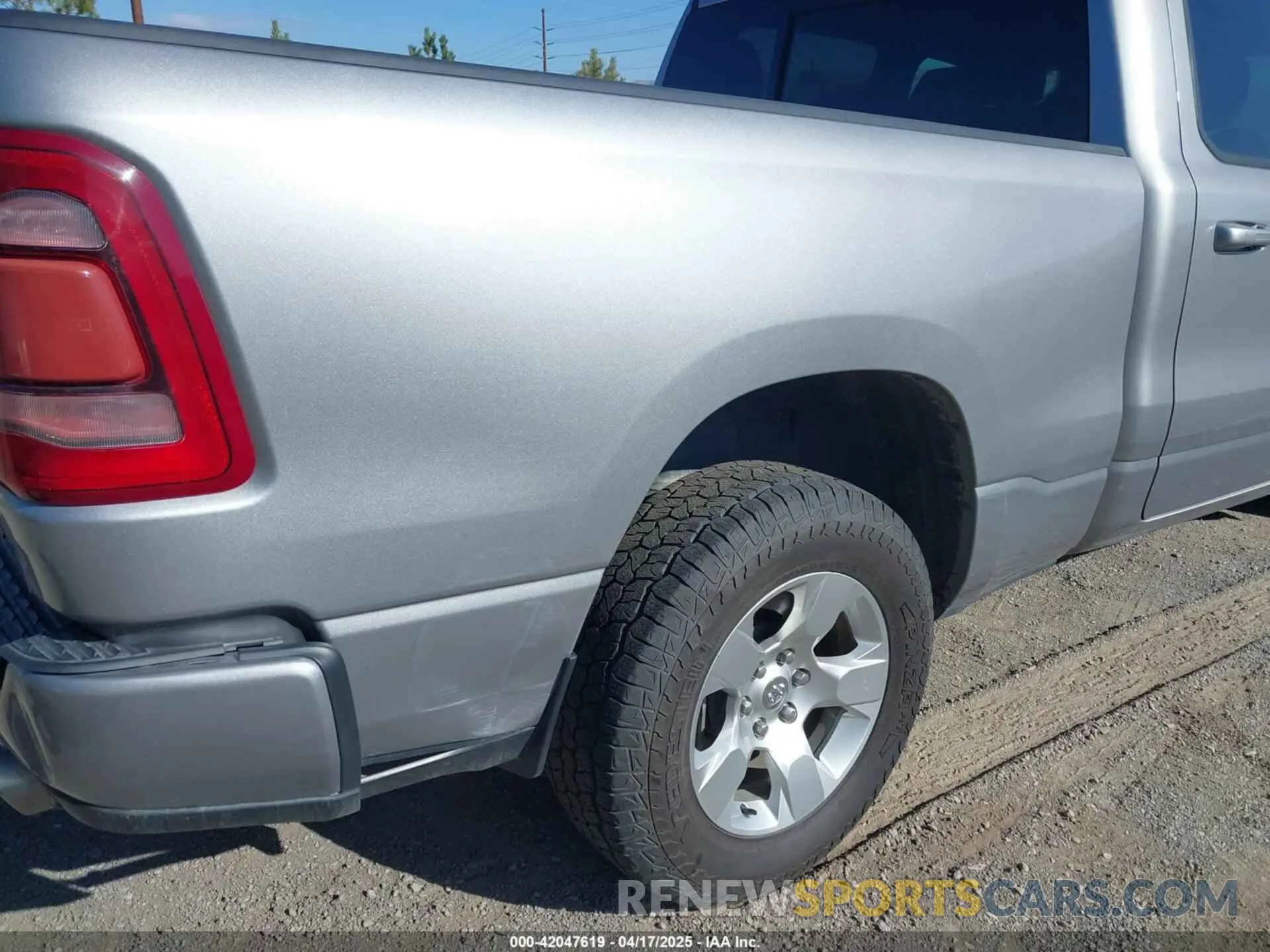 6 fotografías del automóvil dañado 1C6SRFMT2KN521613 RAM 1500 2019