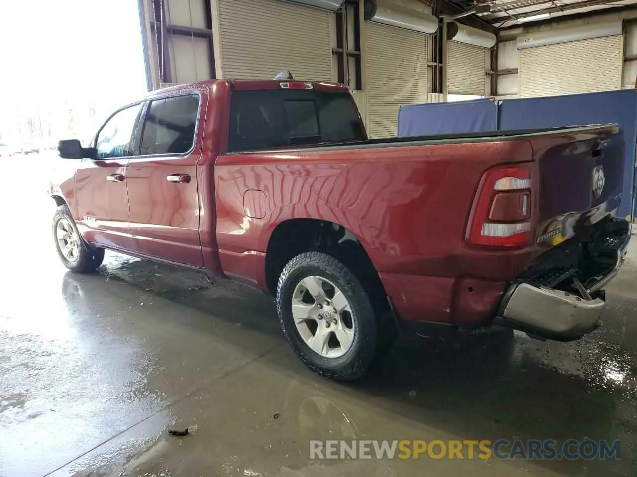 2 fotografías del automóvil dañado 1C6SRFMT4KN733705 RAM 1500 2019