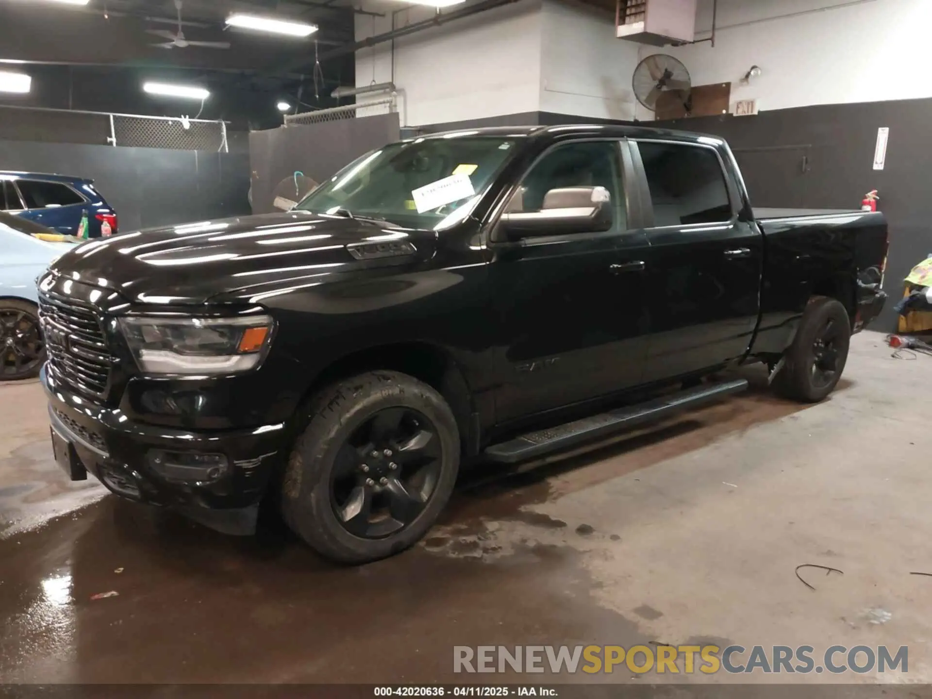 2 fotografías del automóvil dañado 1C6SRFMT5KN614044 RAM 1500 2019