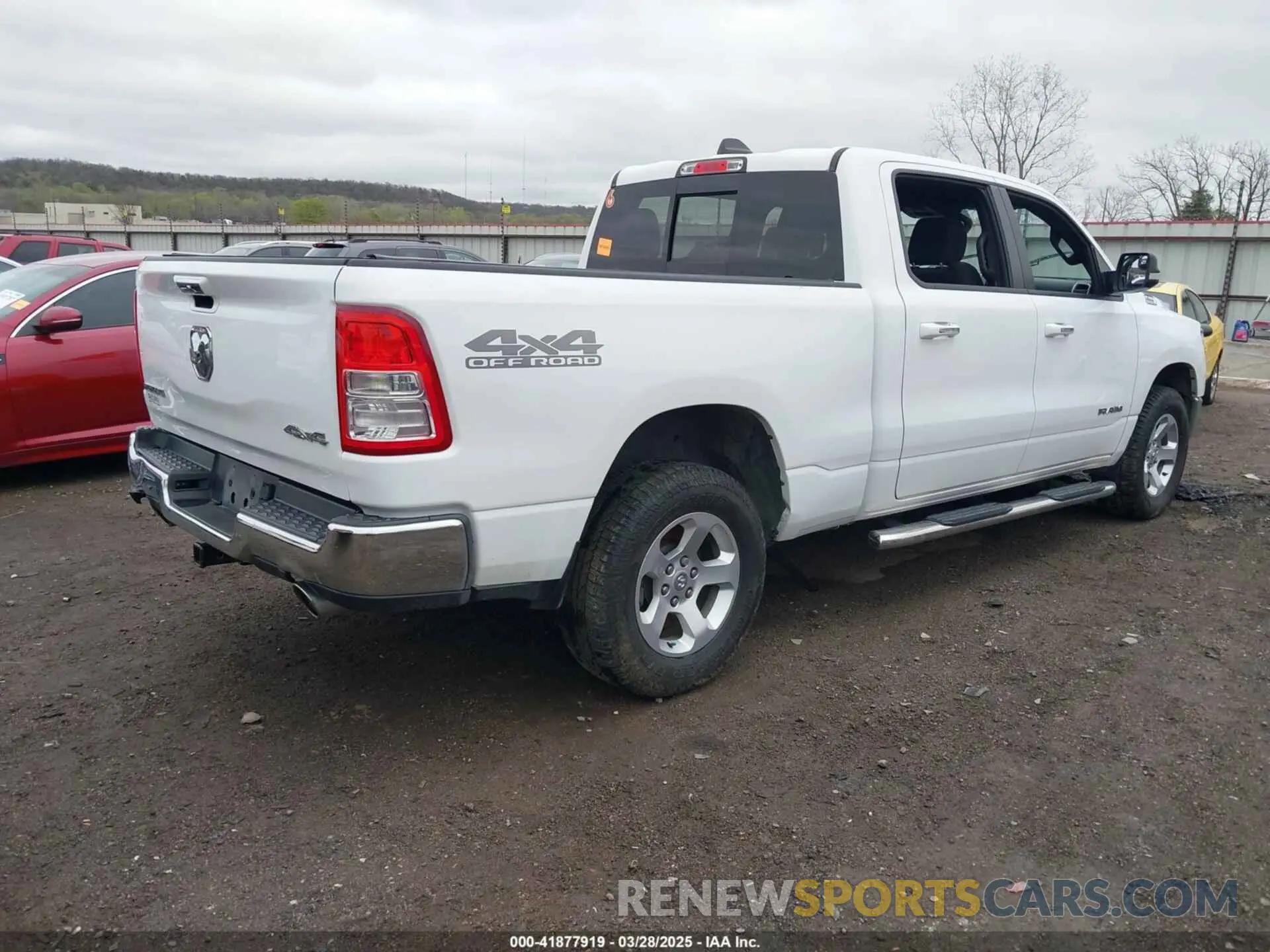 4 fotografías del automóvil dañado 1C6SRFMT5KN719697 RAM 1500 2019