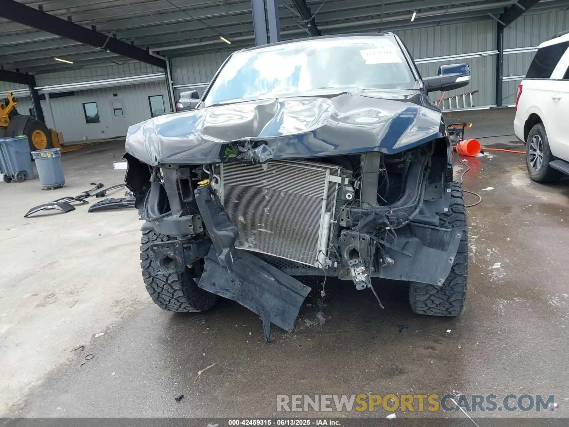 13 fotografías del automóvil dañado 1C6SRFMT7KN736680 RAM 1500 2019