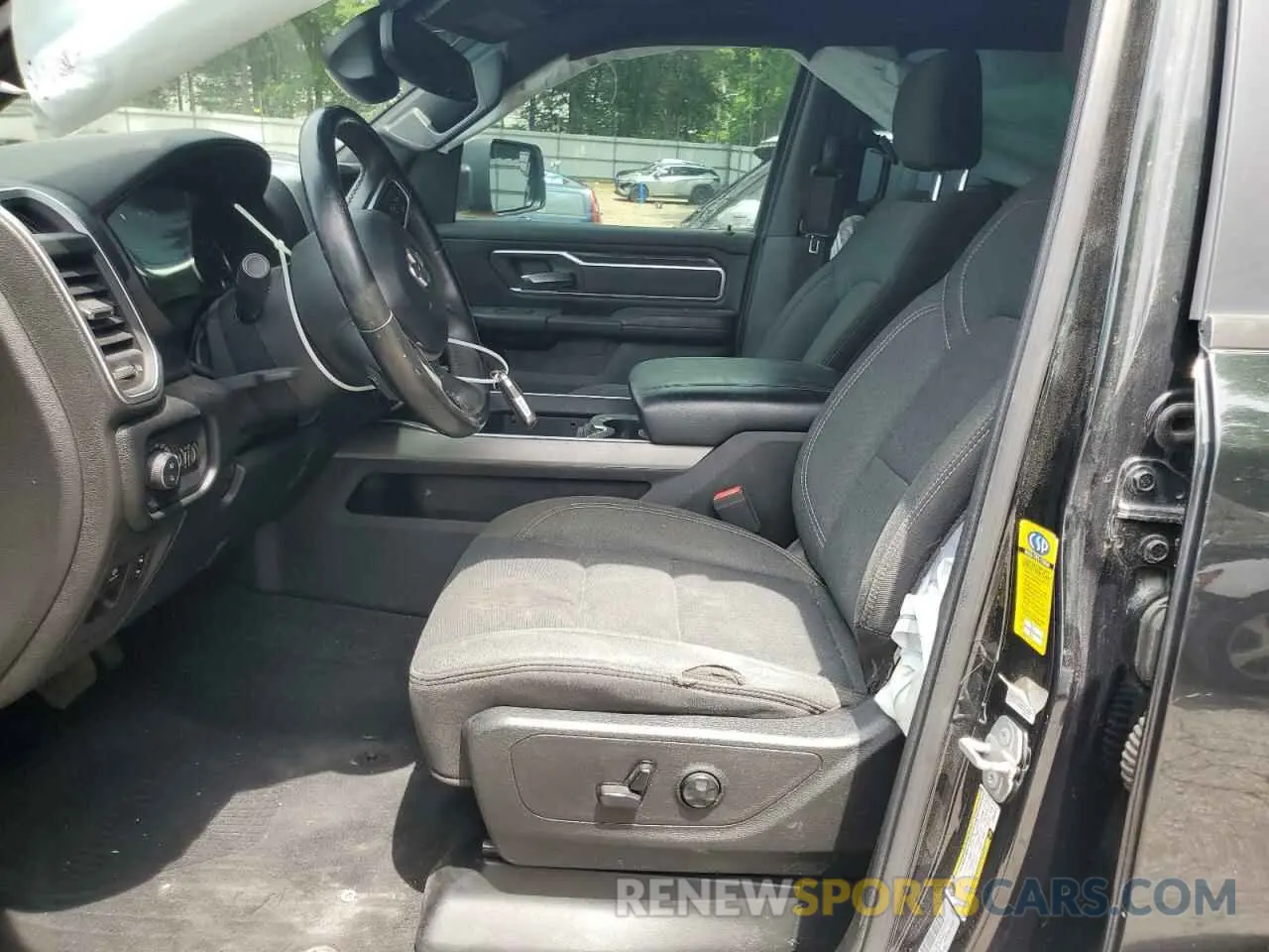 7 fotografías del automóvil dañado 1C6SRFMT8KN637611 RAM 1500 2019