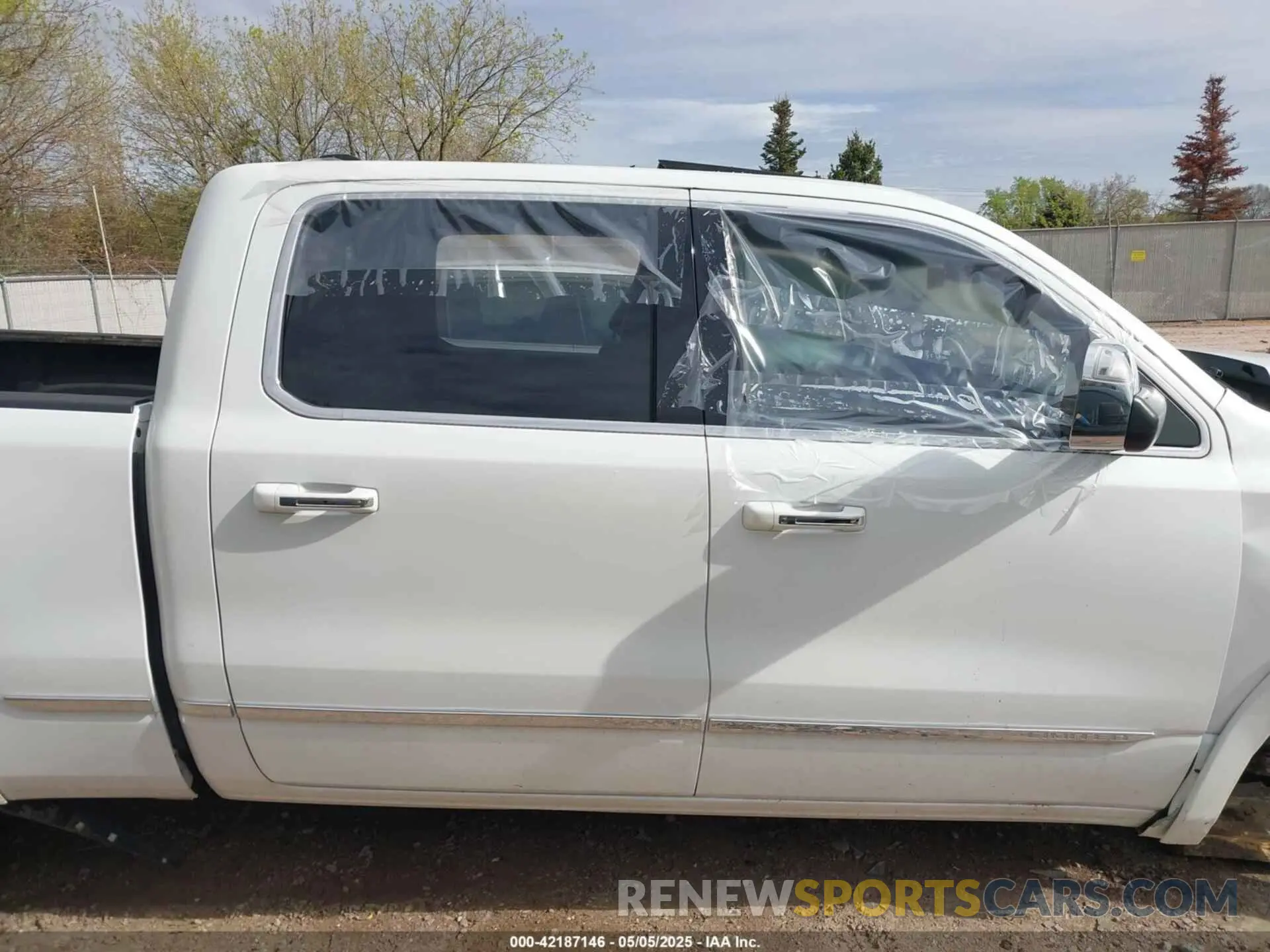 13 fotografías del automóvil dañado 1C6SRFPT2KN508369 RAM 1500 2019