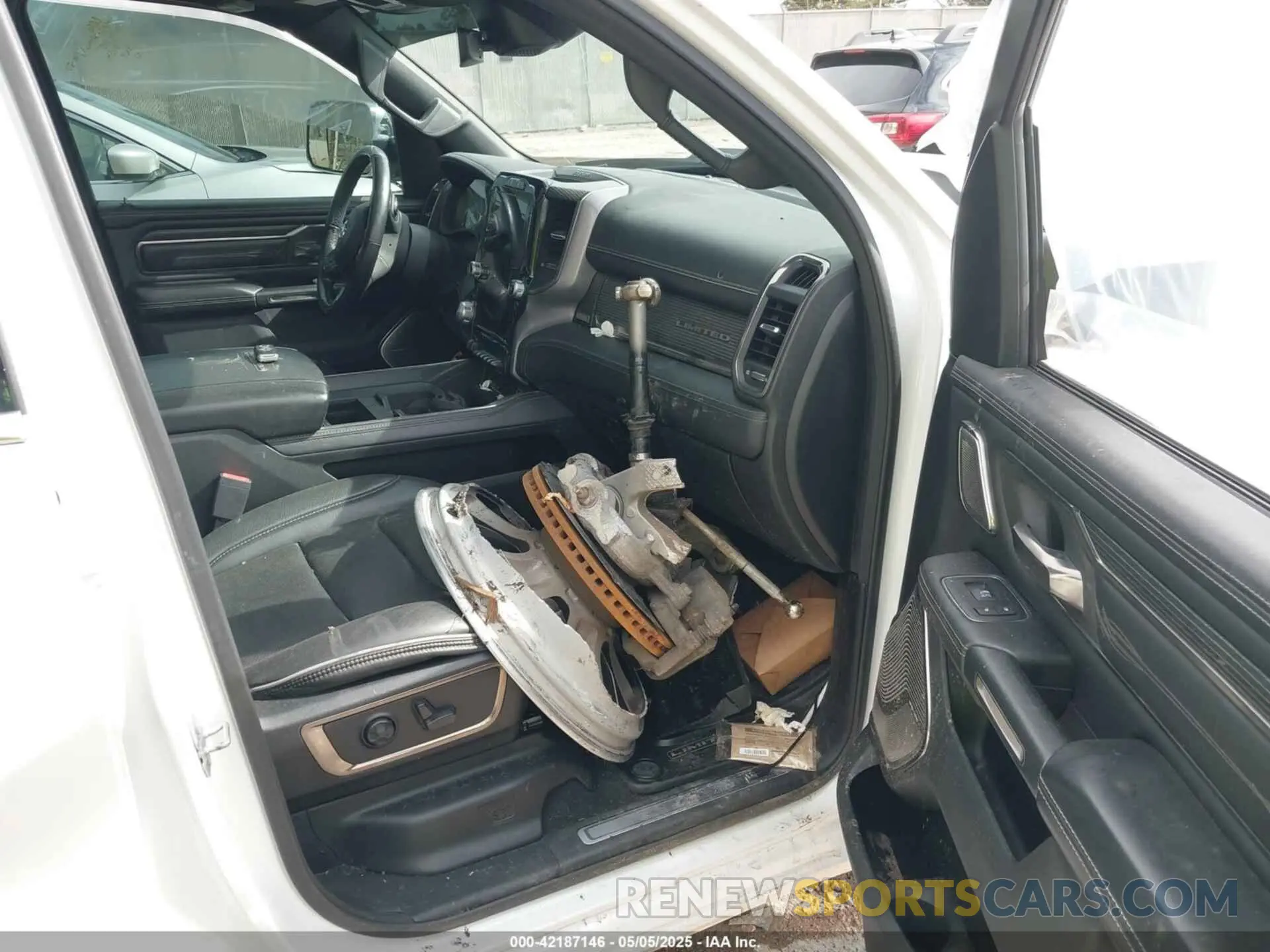 5 fotografías del automóvil dañado 1C6SRFPT2KN508369 RAM 1500 2019