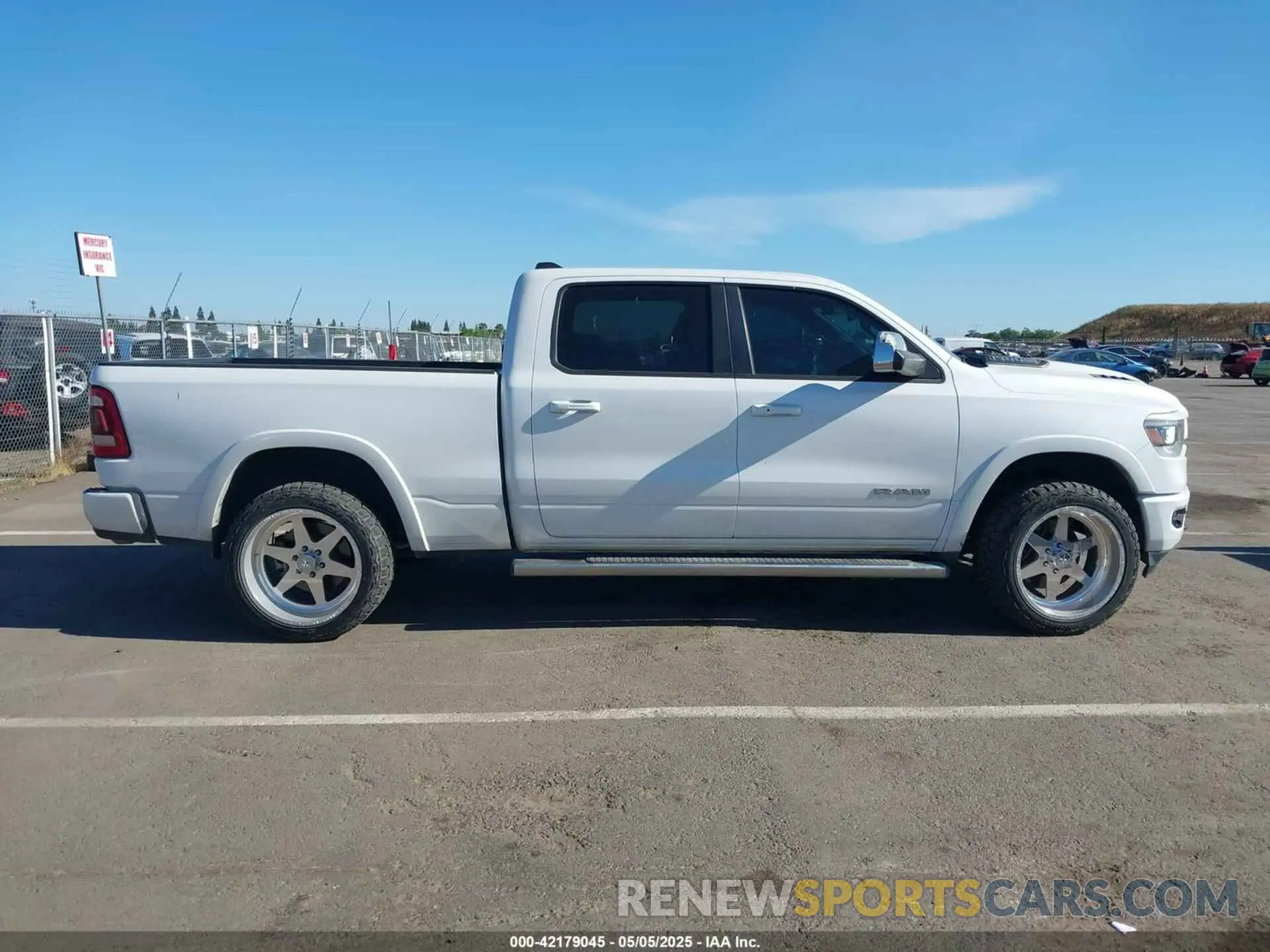 13 fotografías del automóvil dañado 1C6SRFRT8KN687191 RAM 1500 2019