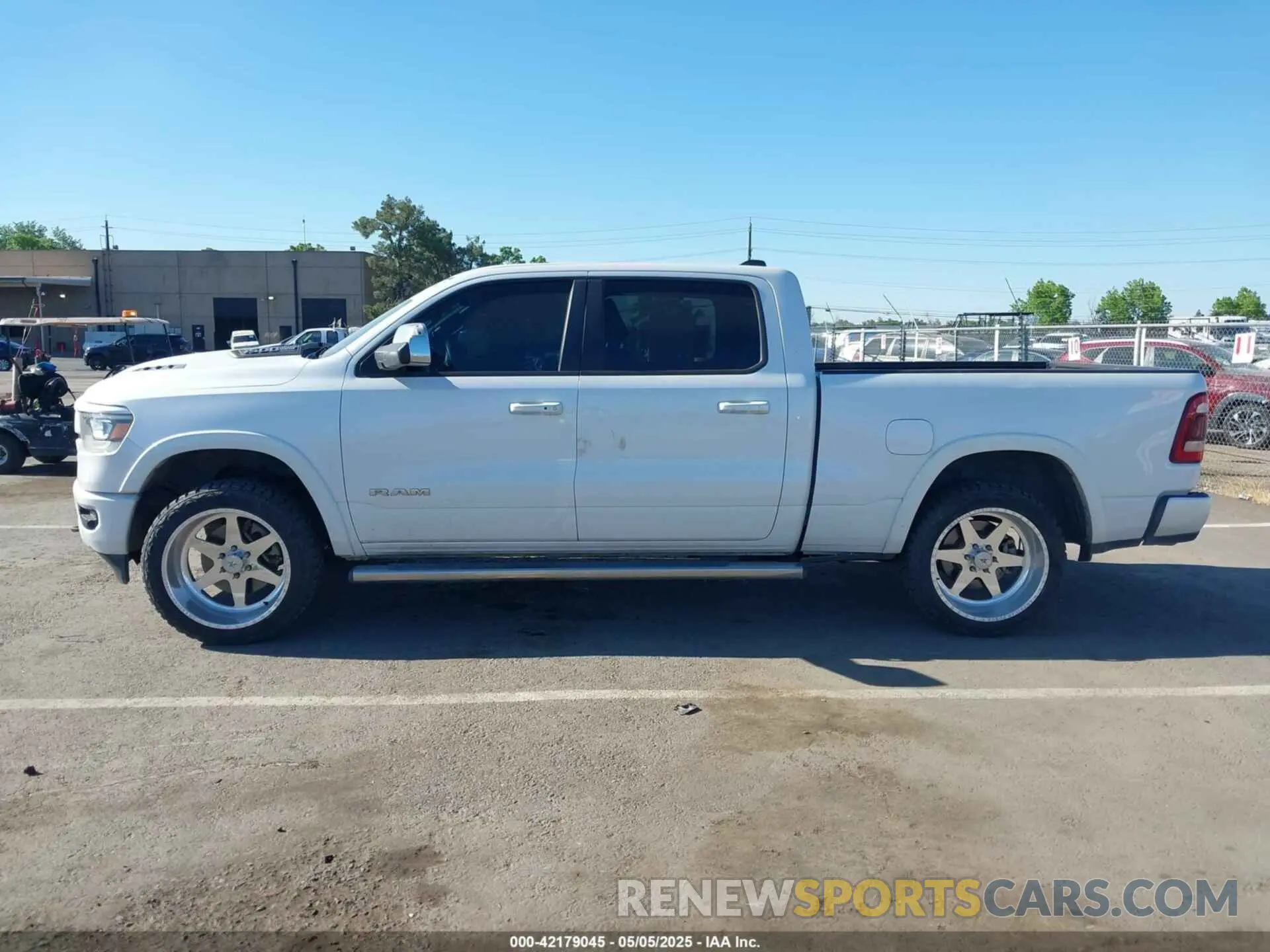14 fotografías del automóvil dañado 1C6SRFRT8KN687191 RAM 1500 2019