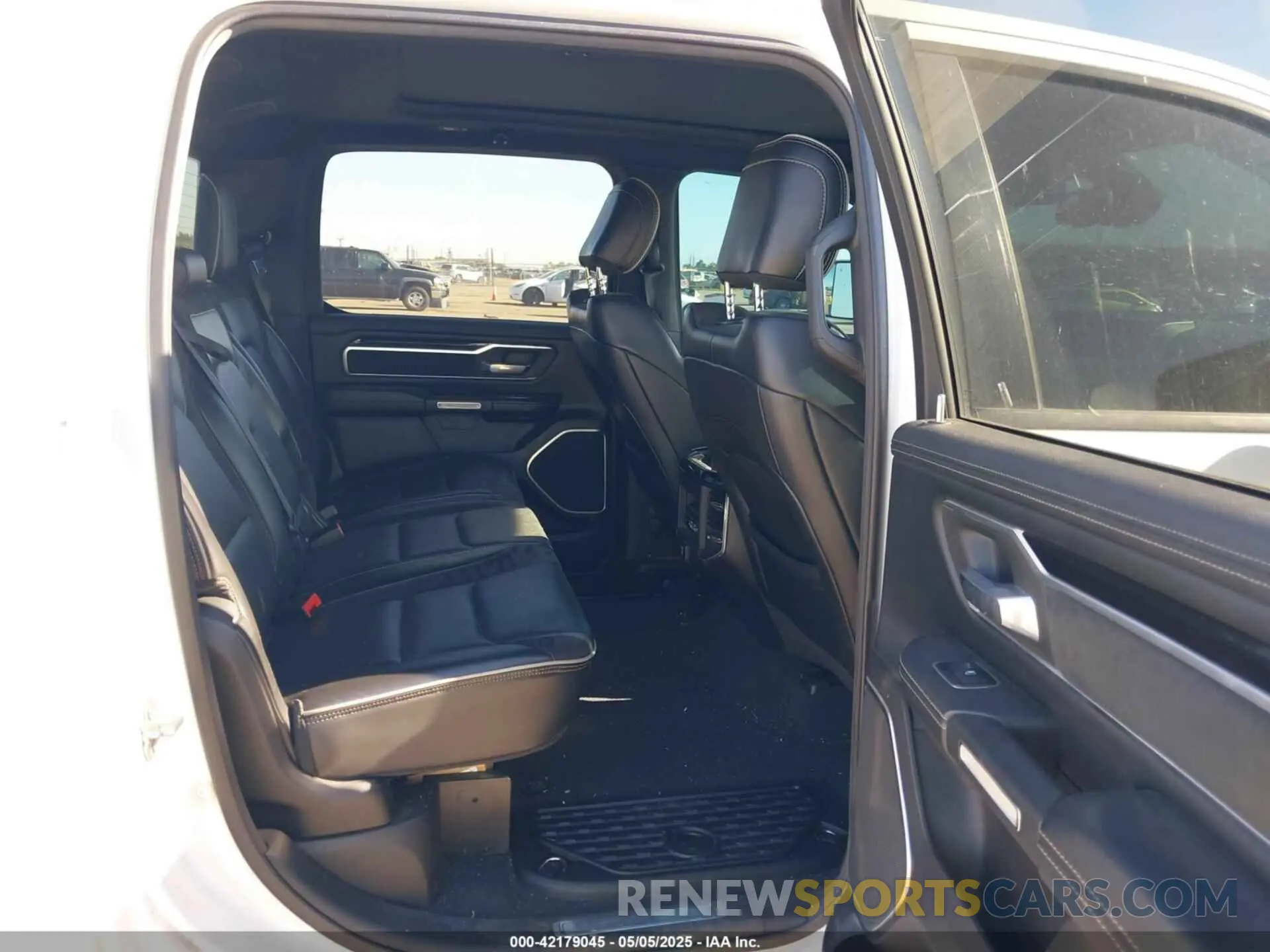 8 fotografías del automóvil dañado 1C6SRFRT8KN687191 RAM 1500 2019