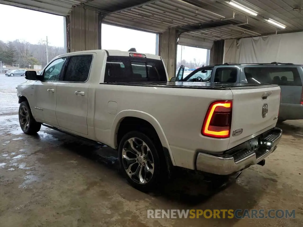 2 fotografías del automóvil dañado 1C6SRFST4KN918226 RAM 1500 2019