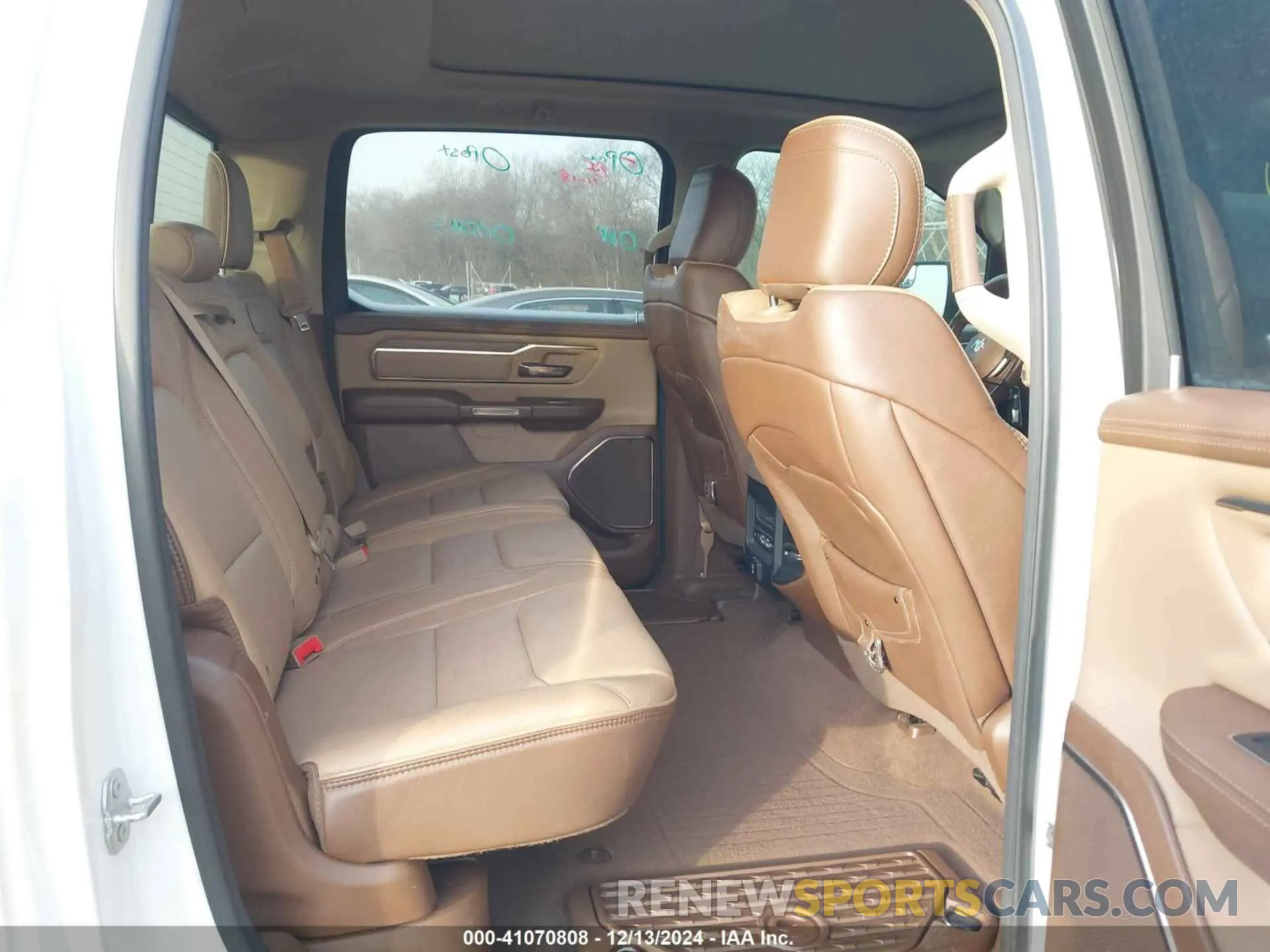 8 fotografías del automóvil dañado 1C6SRFST6KN886928 RAM 1500 2019