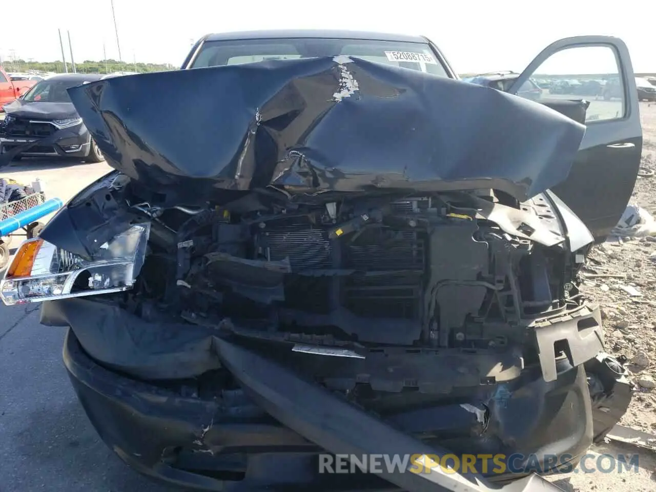 13 fotografías del automóvil dañado 3C6JR6AG1KG522585 RAM 1500 2019