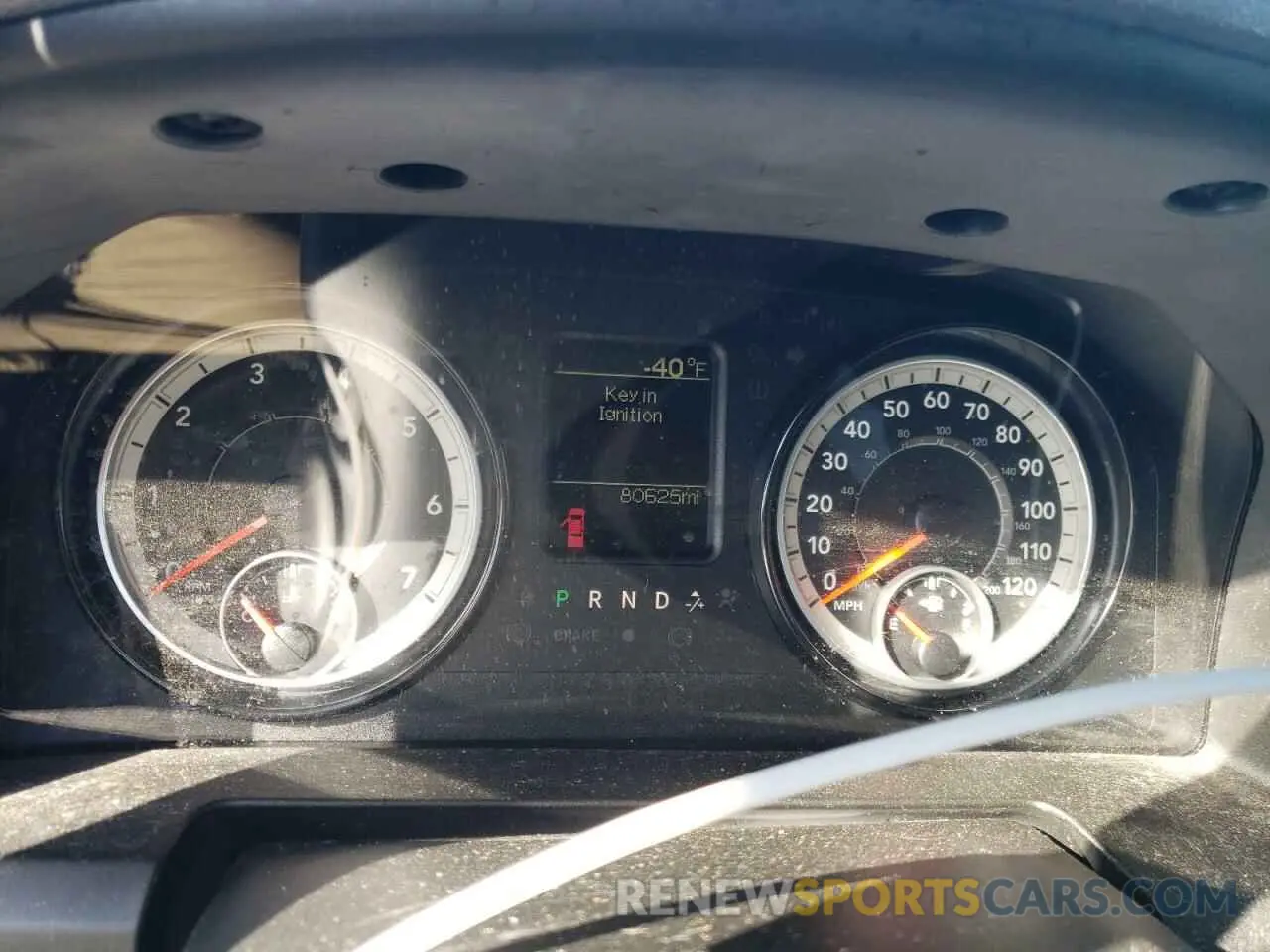 9 fotografías del automóvil dañado 3C6JR6AG1KG522585 RAM 1500 2019
