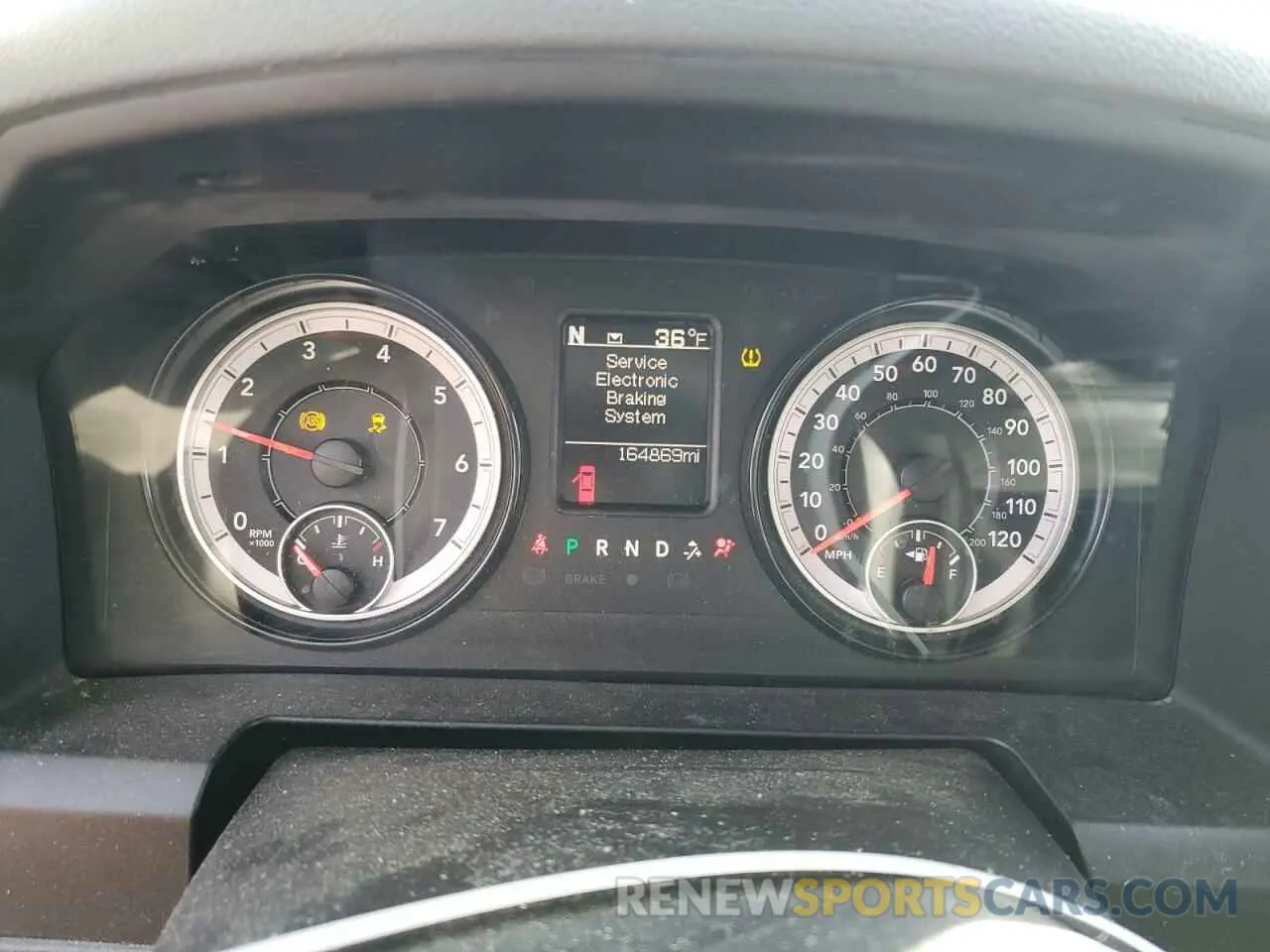 9 fotografías del automóvil dañado 3C6JR6DG1KG651650 RAM 1500 2019