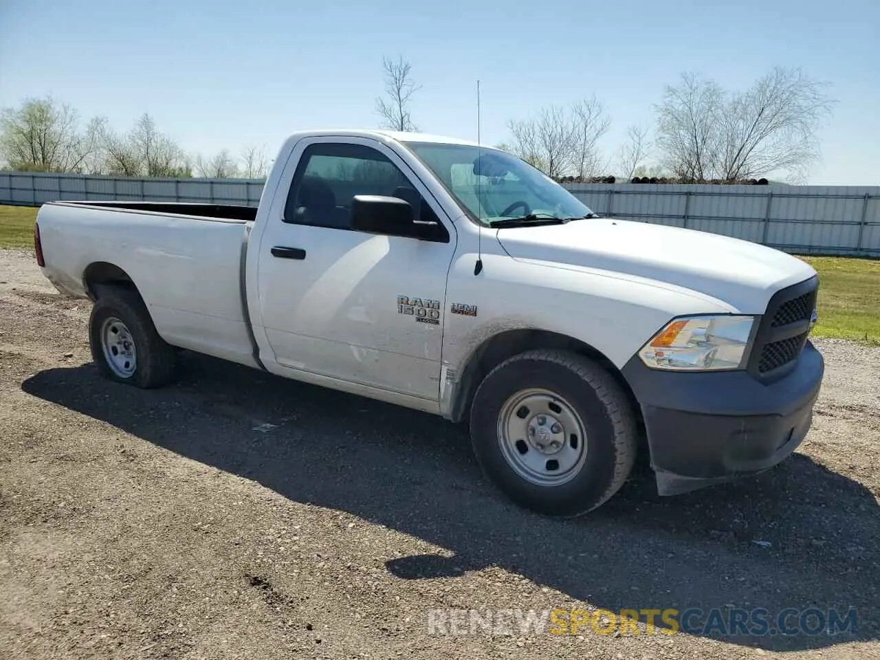 4 fotografías del automóvil dañado 3C6JR6DT2KG619836 RAM 1500 2019