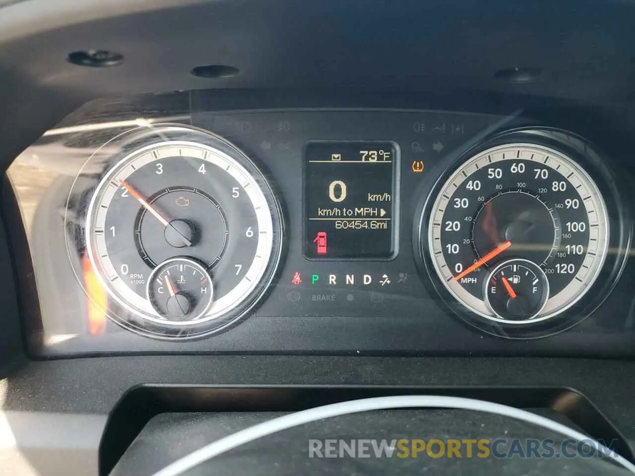 9 fotografías del automóvil dañado 3C6JR6DT2KG619836 RAM 1500 2019