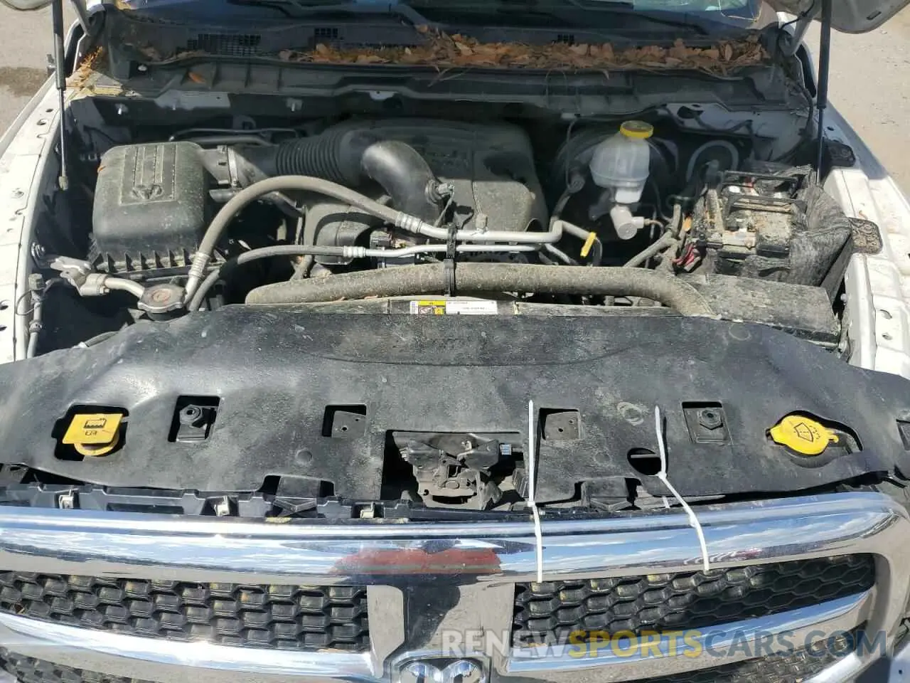 11 fotografías del automóvil dañado 3C6JR6DTXKG560700 RAM 1500 2019