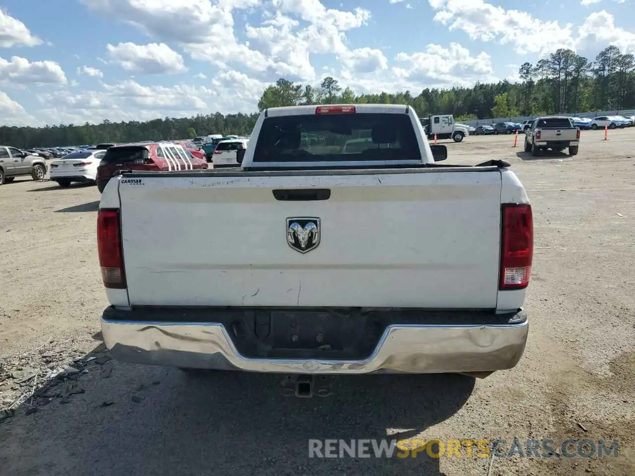 6 fotografías del automóvil dañado 3C6JR6DTXKG560700 RAM 1500 2019