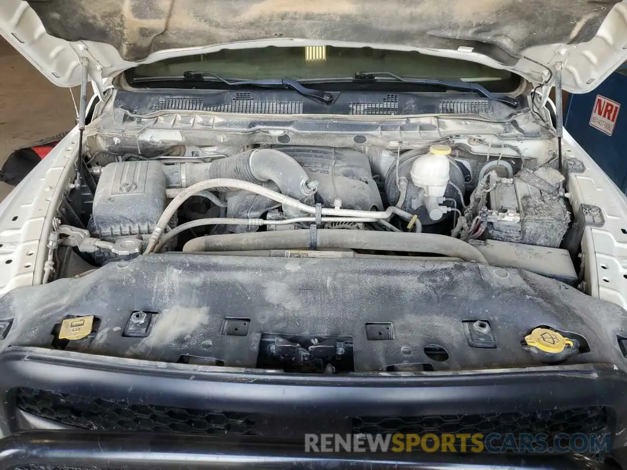 11 fotografías del automóvil dañado 3C6RR7KT5KG564228 RAM 1500 2019