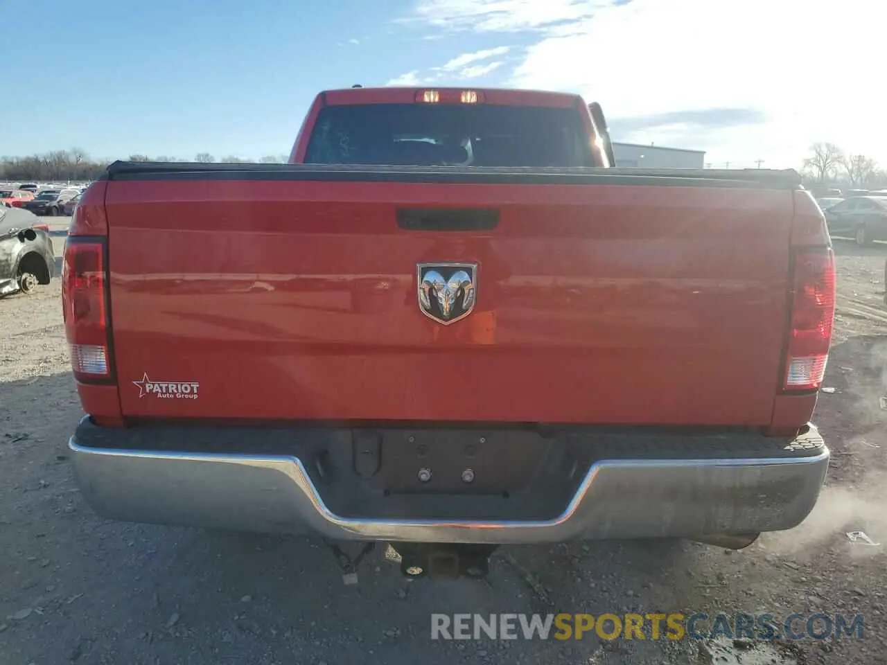 6 fotografías del automóvil dañado 1C6RR6FG0LS121521 RAM 1500 2020