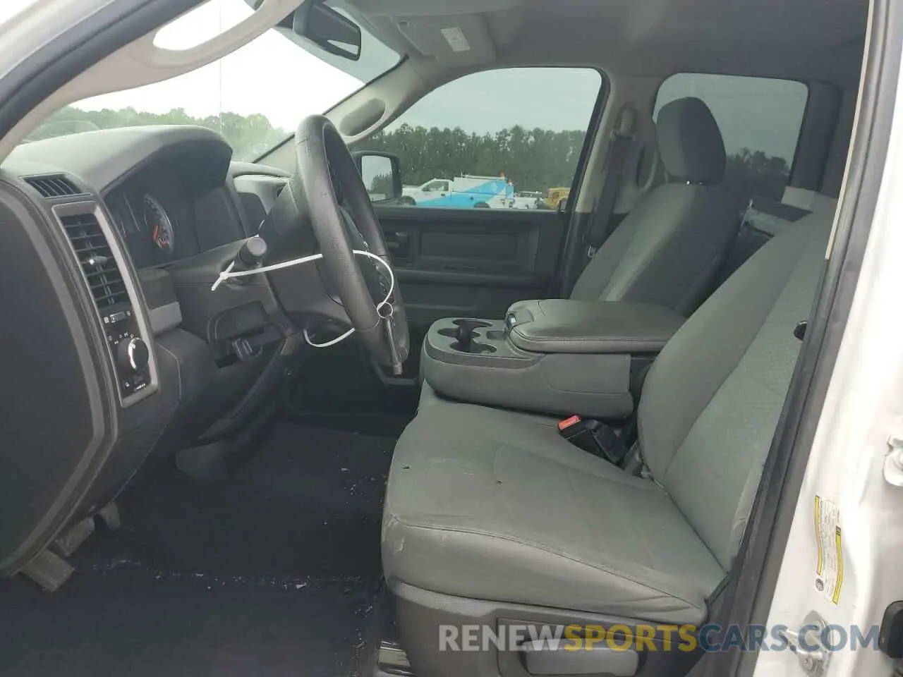 7 fotografías del automóvil dañado 1C6RR6FG3LS160894 RAM 1500 2020