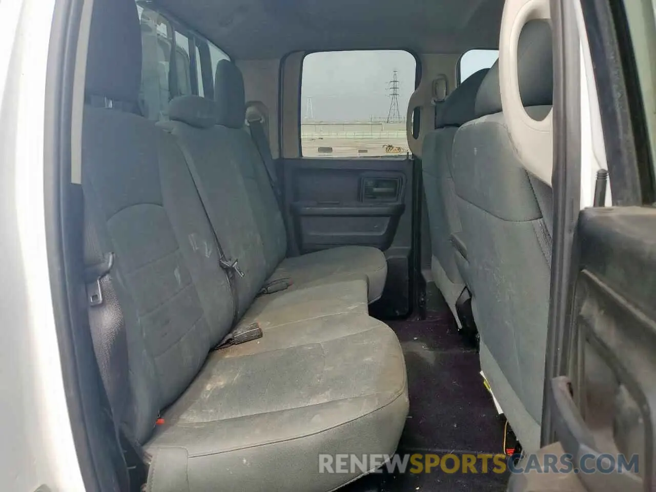11 fotografías del automóvil dañado 1C6RR6FT5LS147643 RAM 1500 2020