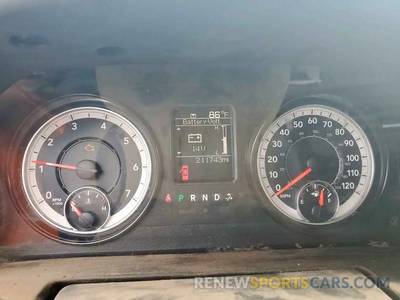 9 fotografías del automóvil dañado 1C6RR6FT5LS147643 RAM 1500 2020