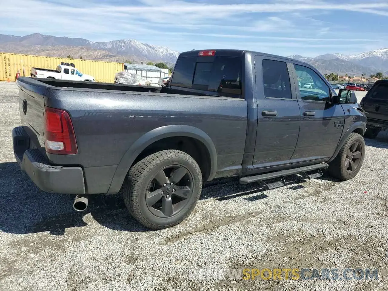 3 fotografías del automóvil dañado 1C6RR6GG9LS105560 RAM 1500 2020