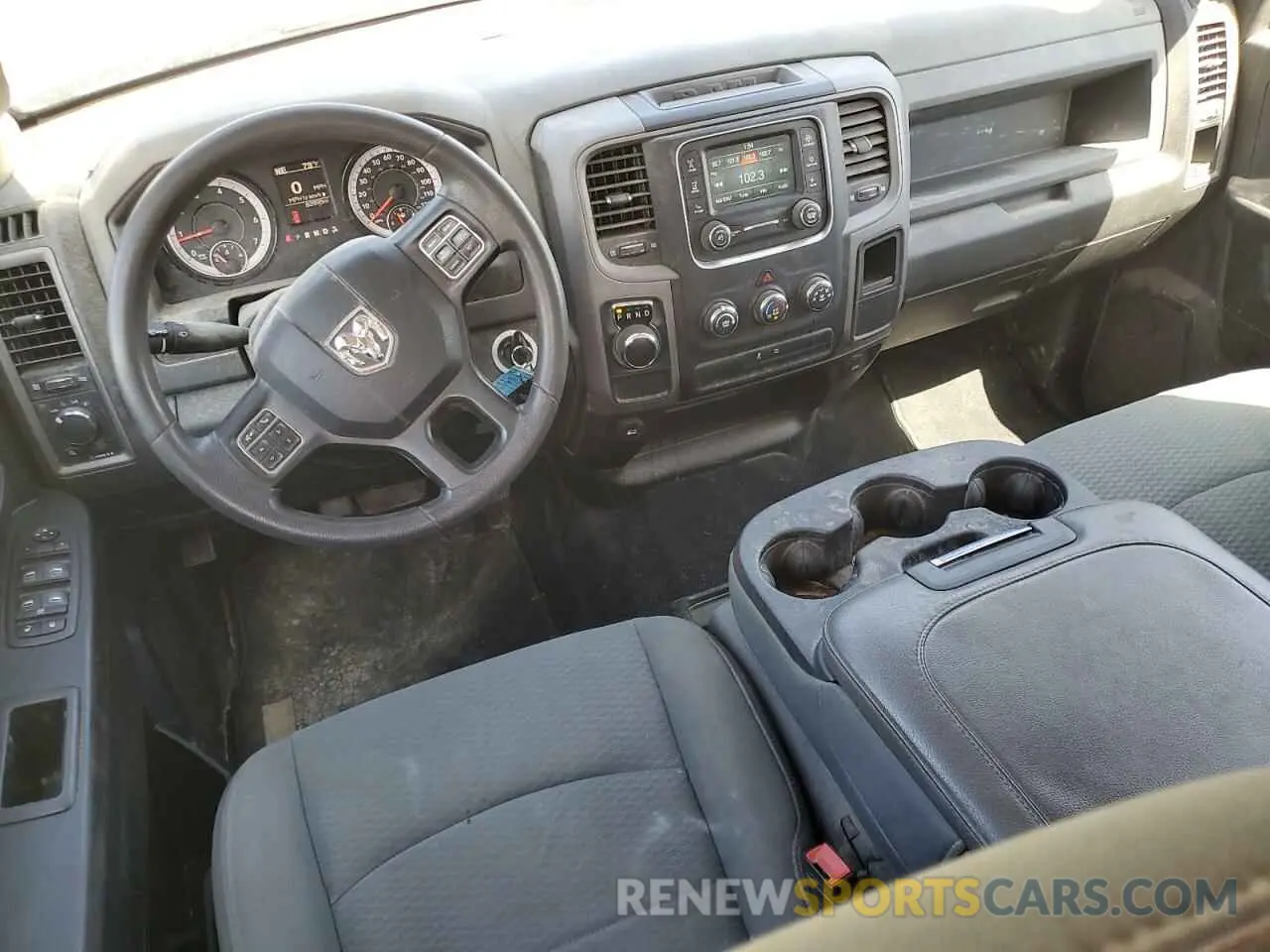 8 fotografías del automóvil dañado 1C6RR6KG8LS137858 RAM 1500 2020