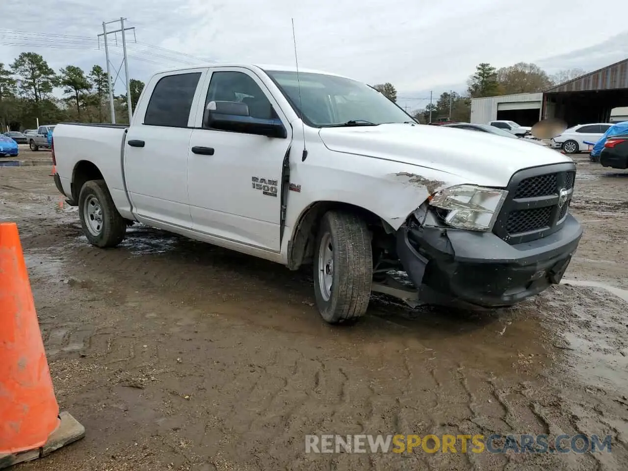 4 fotografías del automóvil dañado 1C6RR6KT0LS158572 RAM 1500 2020