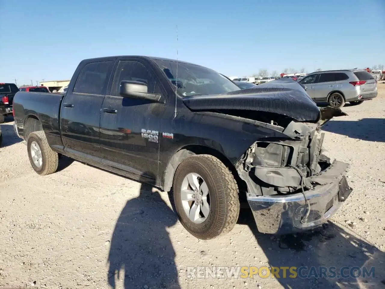 4 fotografías del automóvil dañado 1C6RR6TT4LS117621 RAM 1500 2020