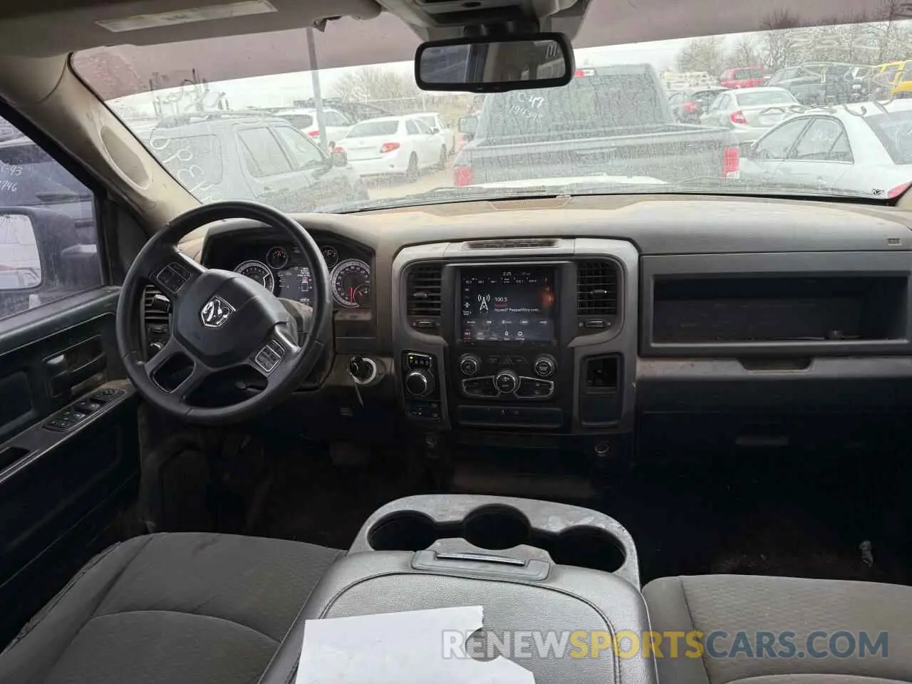 9 fotografías del automóvil dañado 1C6RR7FG3LS144961 RAM 1500 2020