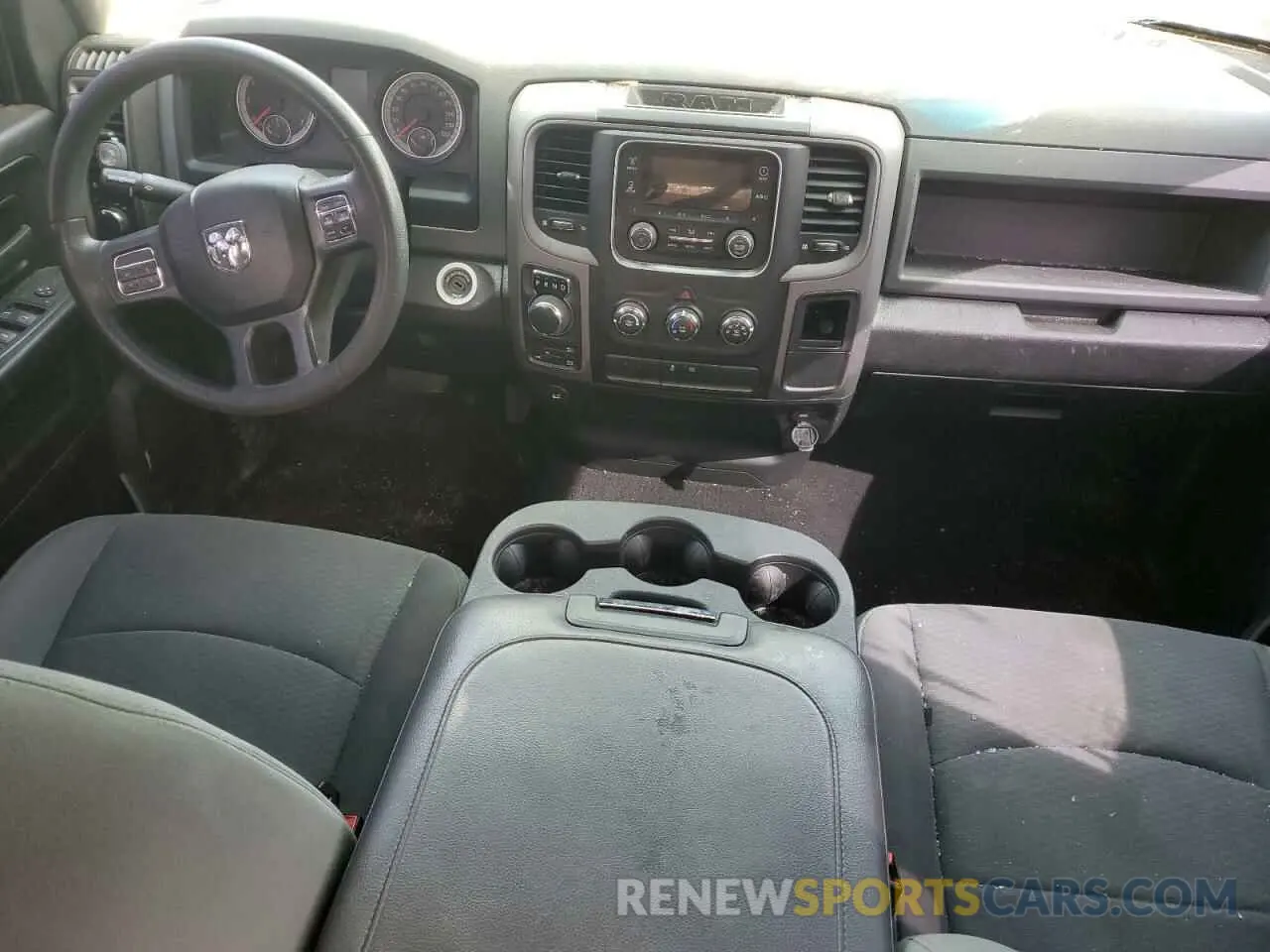 8 fotografías del automóvil dañado 1C6RR7FG4LS130289 RAM 1500 2020