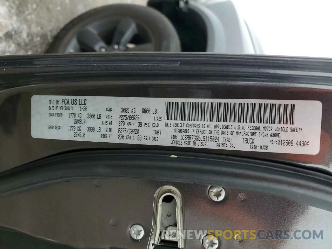 12 fotografías del automóvil dañado 1C6RR7GG5LS115024 RAM 1500 2020