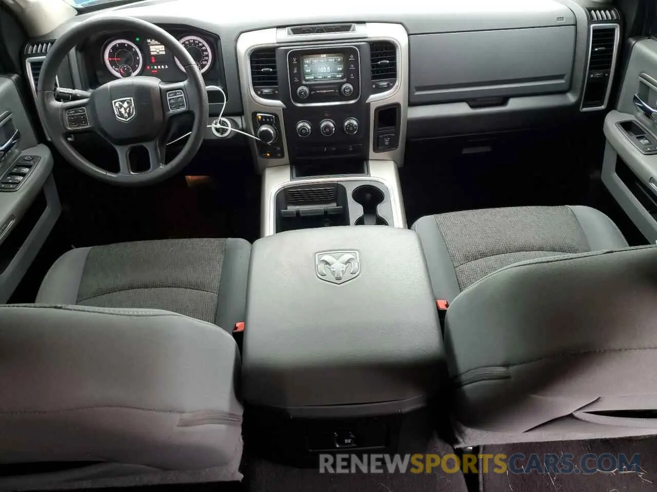 8 fotografías del automóvil dañado 1C6RR7GG5LS115024 RAM 1500 2020