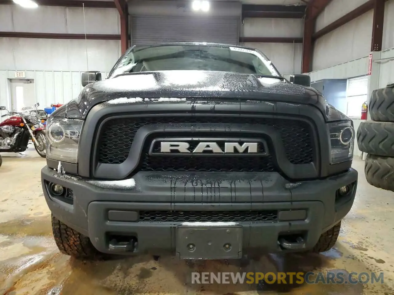 5 fotografías del automóvil dañado 1C6RR7GG6LS147514 RAM 1500 2020
