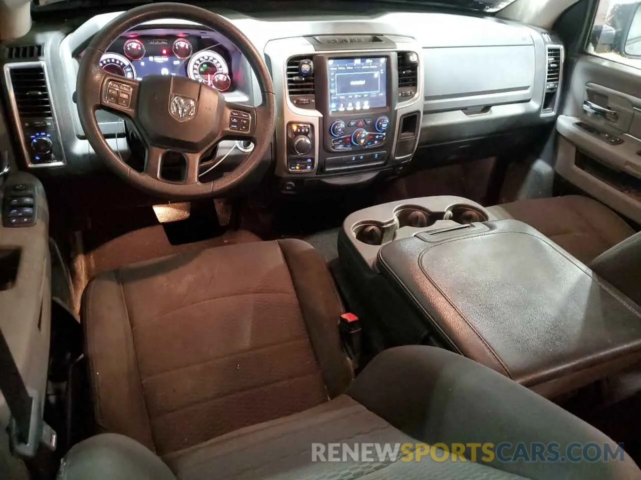 8 fotografías del automóvil dañado 1C6RR7GG6LS147514 RAM 1500 2020