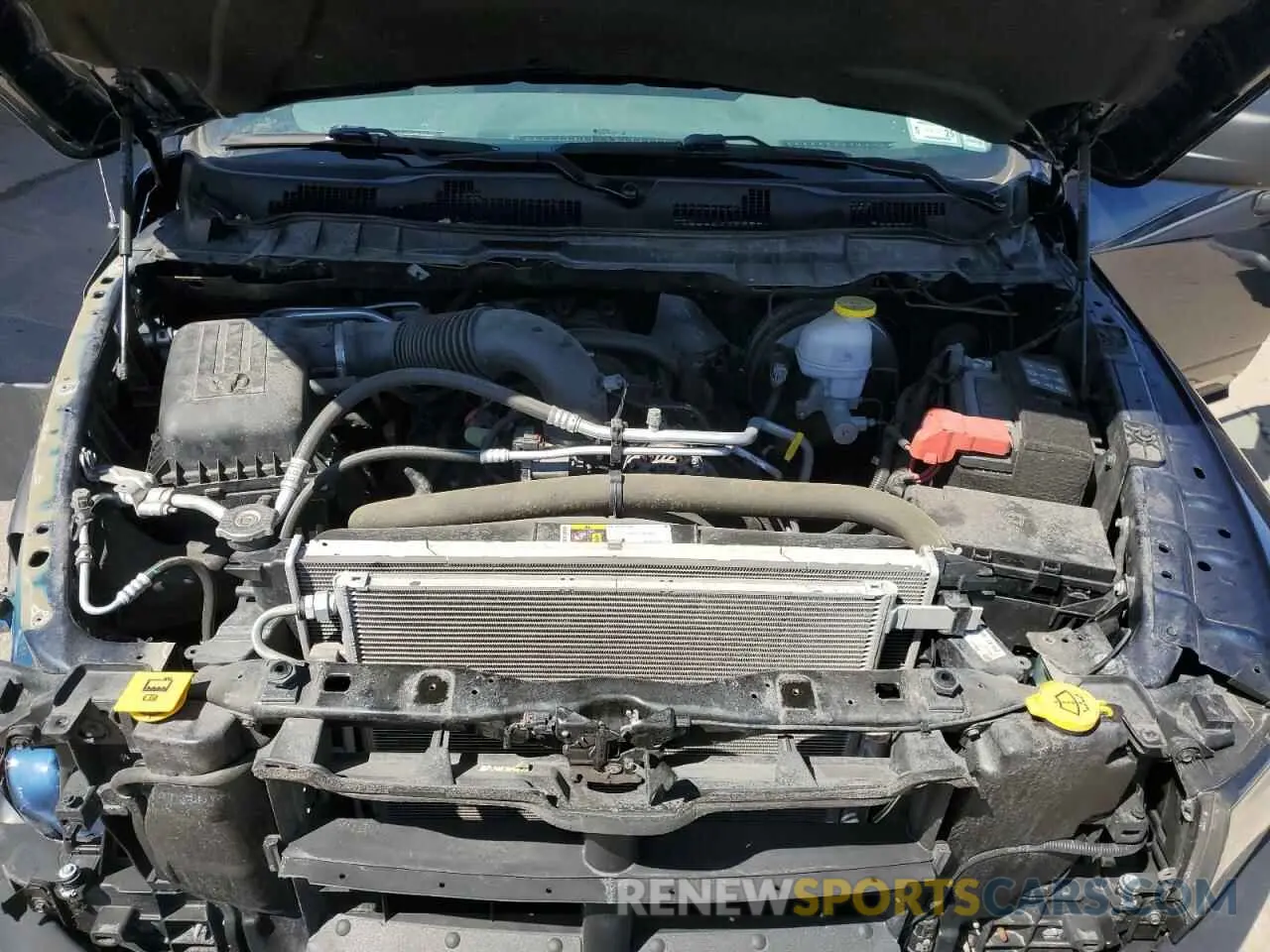 11 fotografías del automóvil dañado 1C6RR7GT1LS159468 RAM 1500 2020