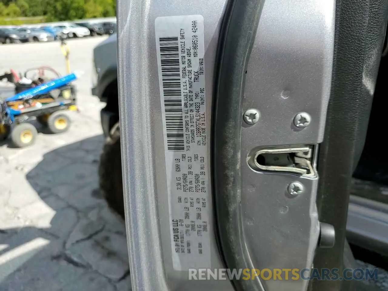 14 fotografías del automóvil dañado 1C6RR7GTXLS144323 RAM 1500 2020