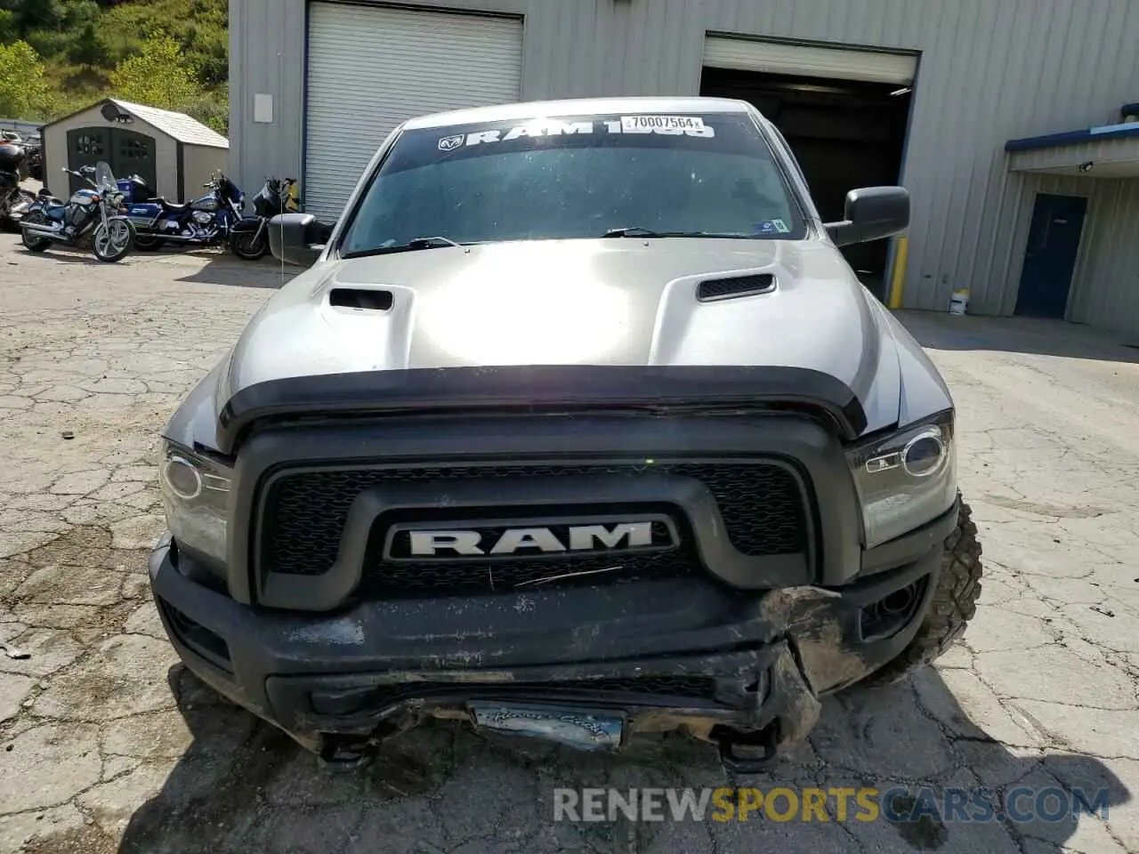 5 fotografías del automóvil dañado 1C6RR7GTXLS144323 RAM 1500 2020