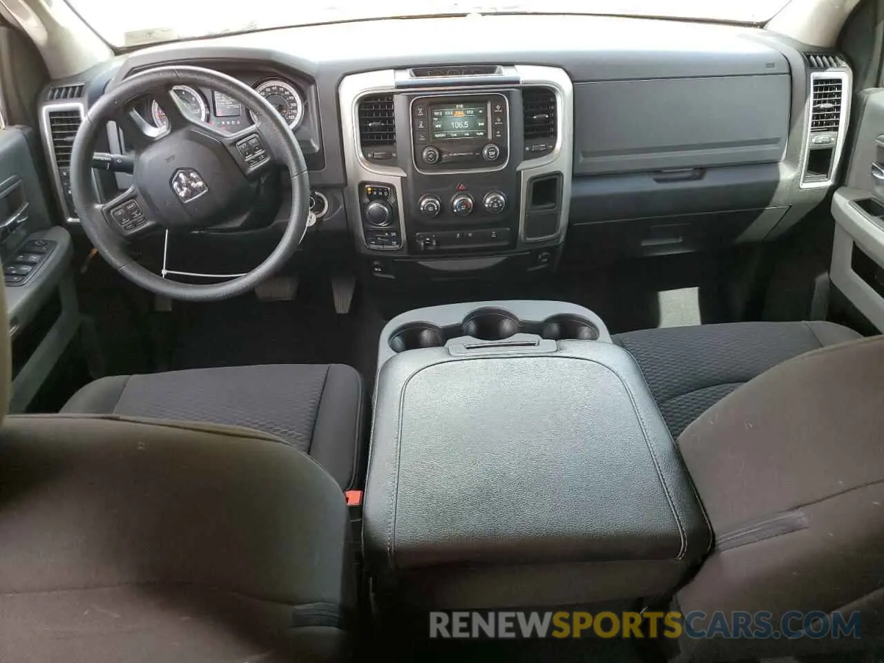 8 fotografías del automóvil dañado 1C6RR7GTXLS144323 RAM 1500 2020