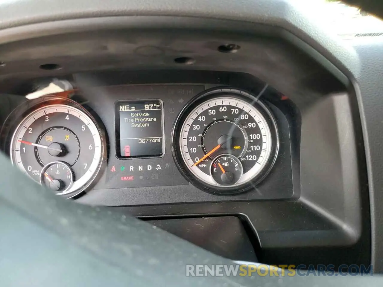9 fotografías del automóvil dañado 1C6RR7GTXLS144323 RAM 1500 2020