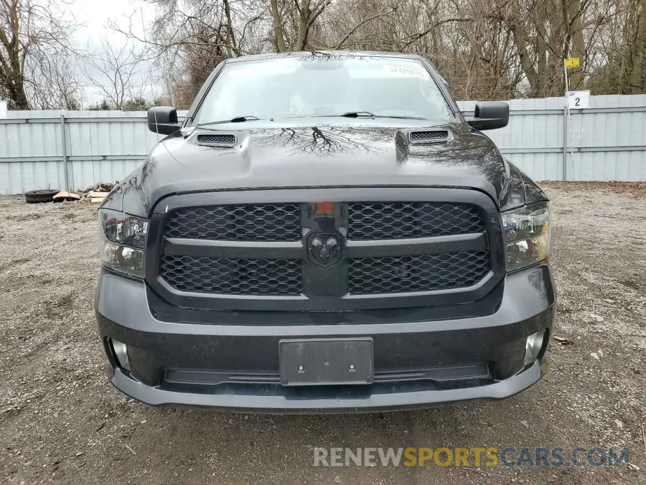 5 fotografías del automóvil dañado 1C6RR7KT9LS113510 RAM 1500 2020