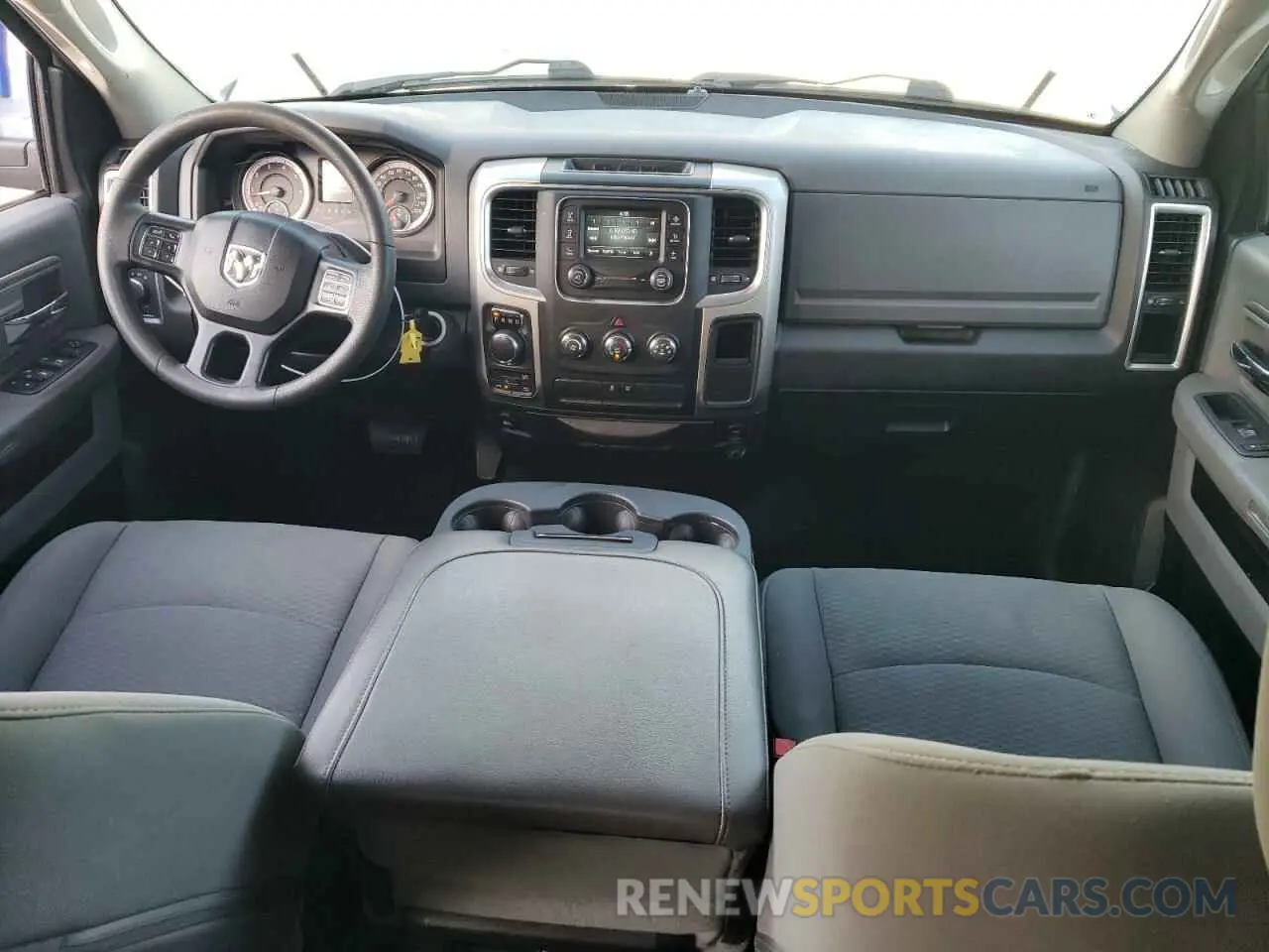 8 fotografías del automóvil dañado 1C6RR7TT5LS101532 RAM 1500 2020