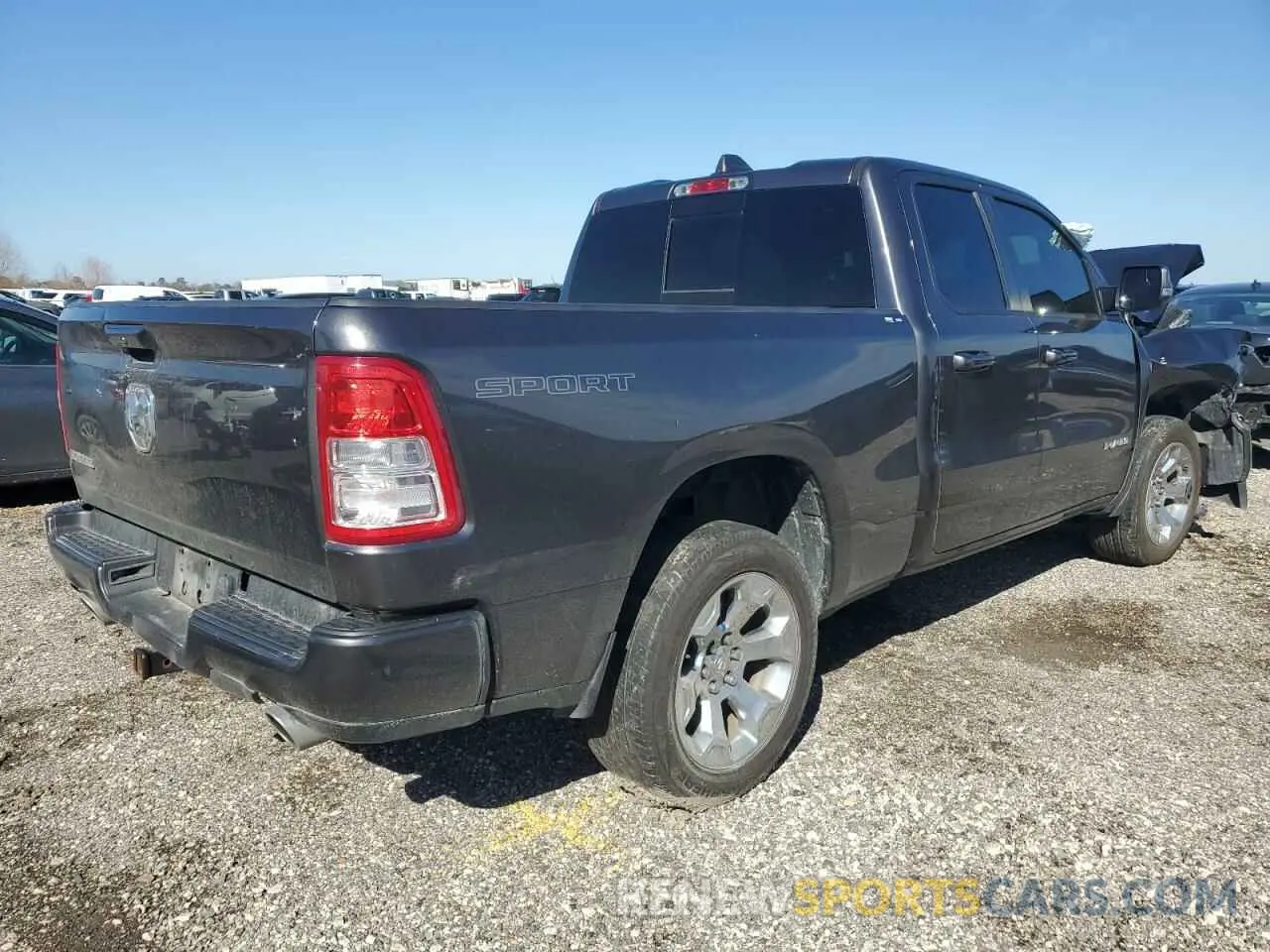 3 fotografías del automóvil dañado 1C6RREBT1LN253005 RAM 1500 2020