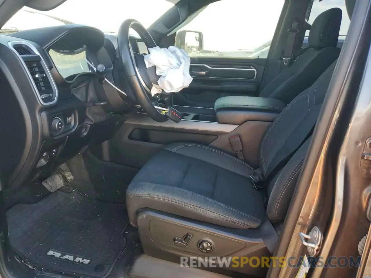 7 fotografías del automóvil dañado 1C6RREBT1LN253005 RAM 1500 2020