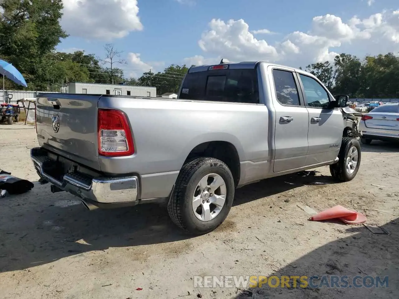 3 fotografías del automóvil dañado 1C6RREBT9LN121495 RAM 1500 2020